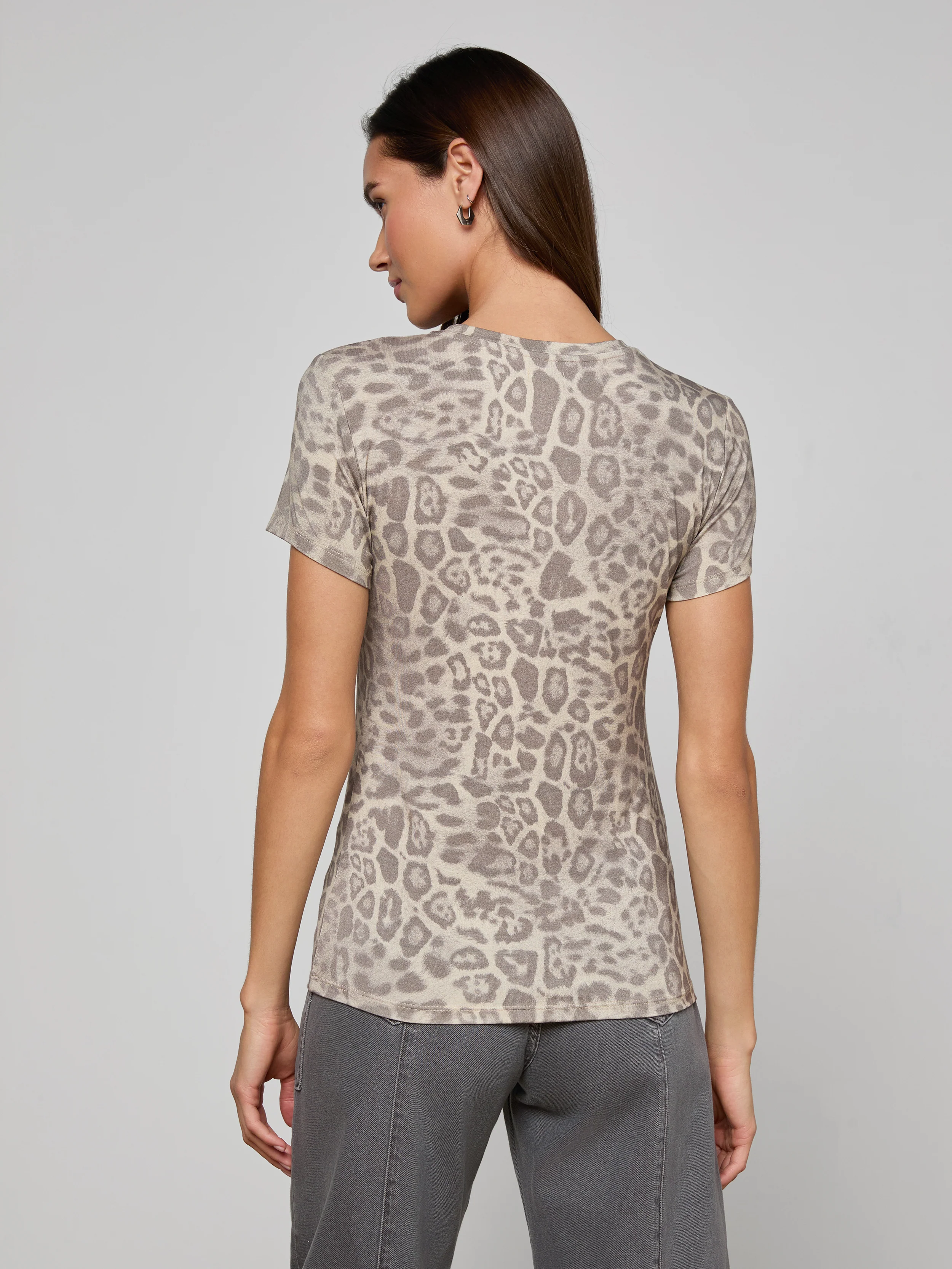 Ressi Fitted Tee - Image 4
