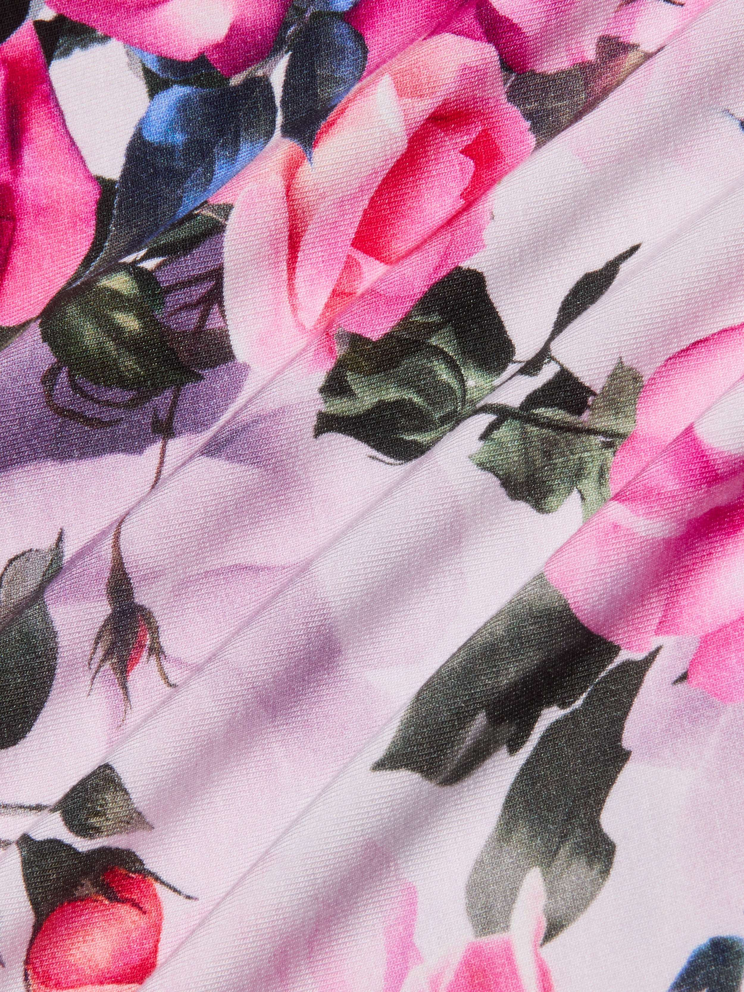 Ressi Fitted Tee - Image 5