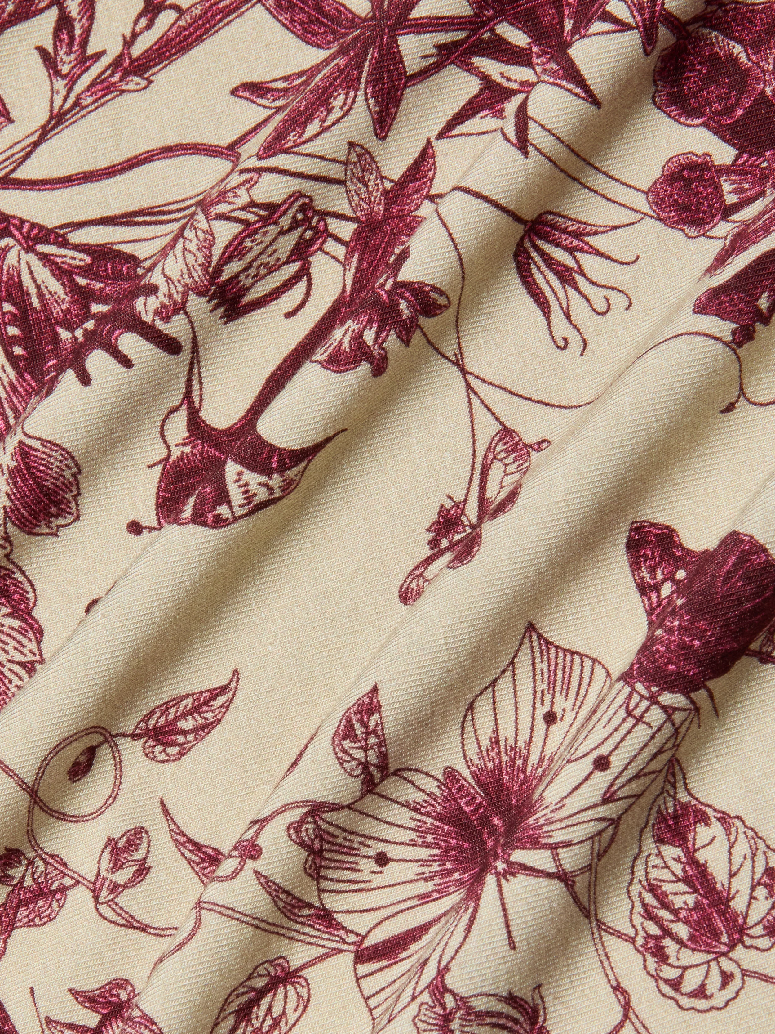 Ressi Fitted Tee - Image 6